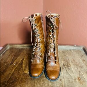 Naturalizer Tan Leather Lace-Up Heeled Boots